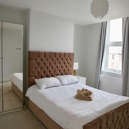 Cosy Room Near Westfield Stratford Londra Esterno foto