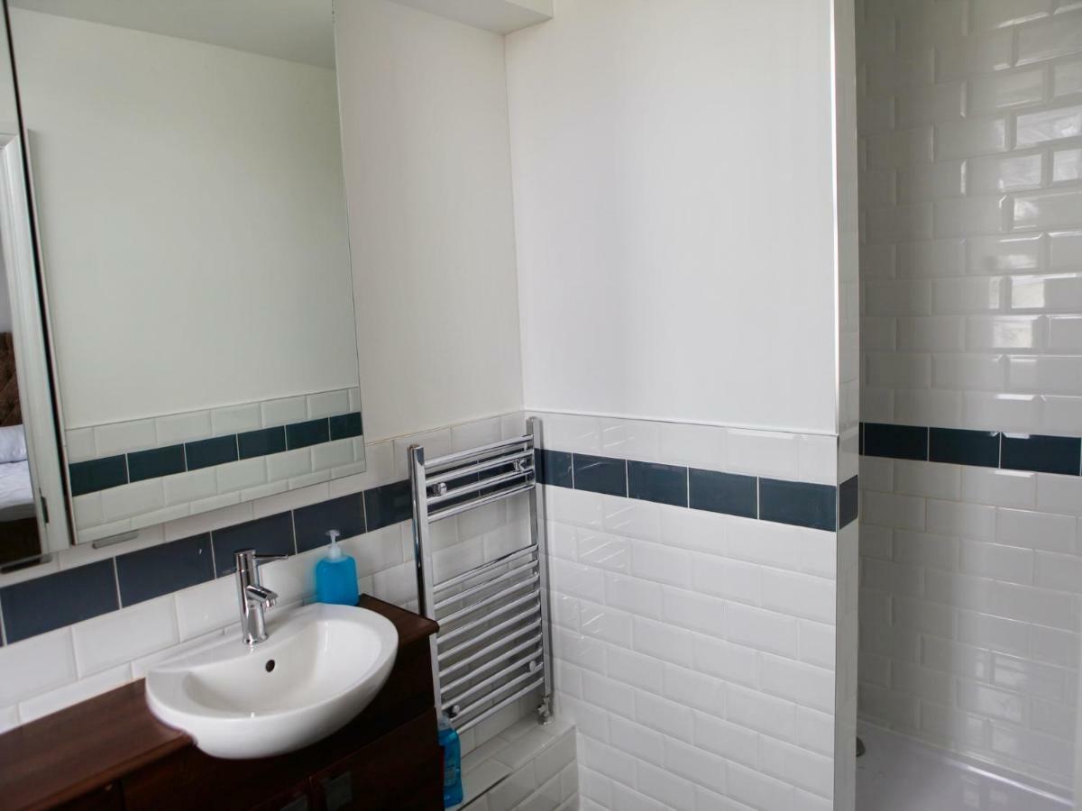 Cosy Room Near Westfield Stratford Londra Esterno foto
